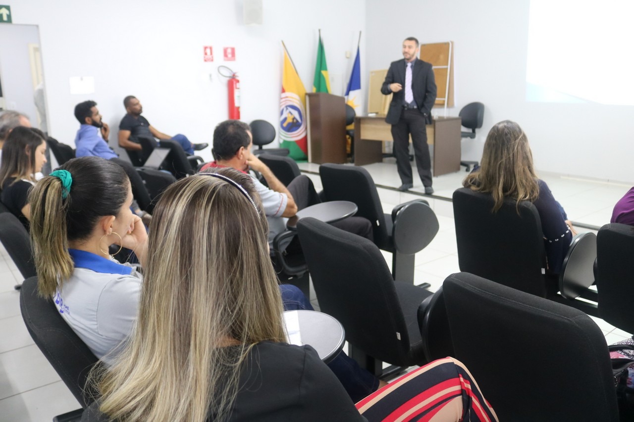 Projeto do Procon e ACIARA leva orientação a empresários do ramo de material de construção (6)